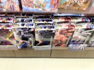 静岡SAのコンビニにガンプラの山