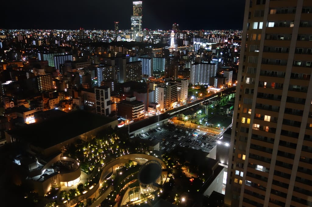 なんばから南の市街地 2014年9月3日 21:06 1/8sec. / F1.8 / ISO 800